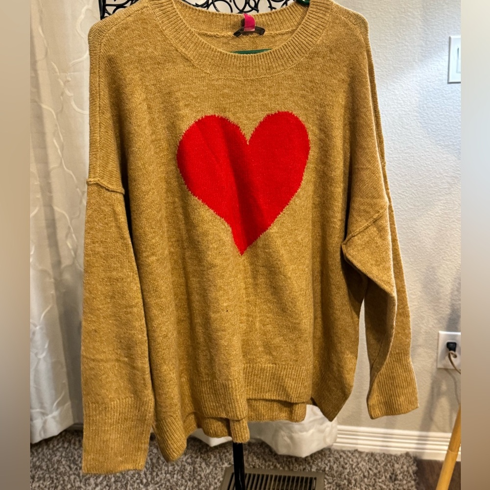 NWT Vince Camuto Women's Long Sleeve Crewneck Valentine's Day Sweater Size M